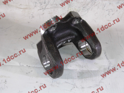 Фланец карданного вала D-180, 4 отв., с насечками, под крест. d-62х160 H HOWO (ХОВО) AZ9115311010 фото 1 Новокузнецк